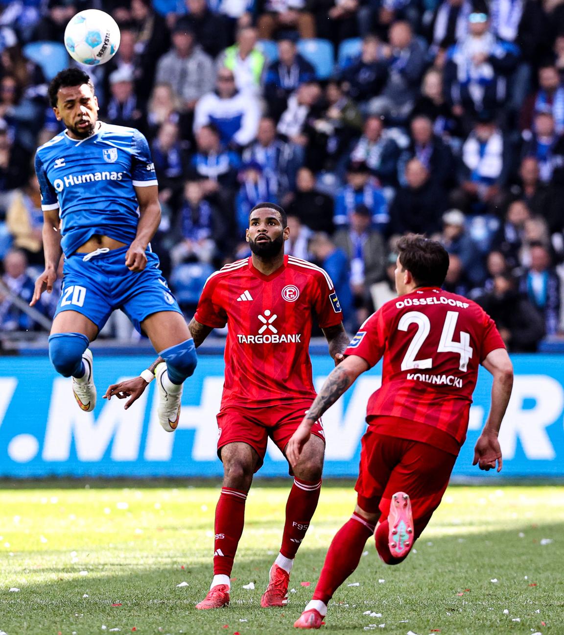 Xavier Amaechi (1. FC Magdeburg,20).